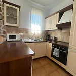 White * גנאדי