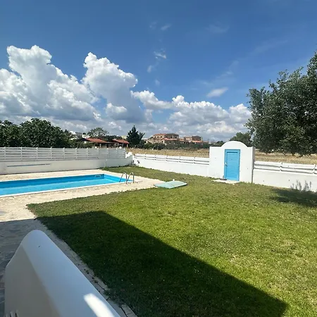 Villa White *